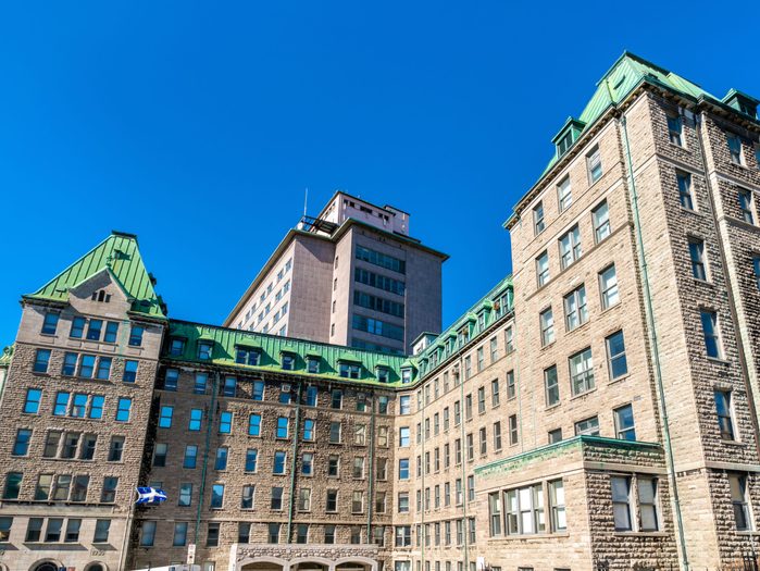Parmi les lieux historiques, voici l'Hôtel-Dieu de Québec