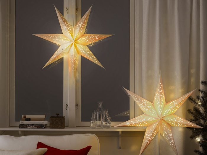 Cet abat-jour lumineux en forme d'étoile rajoutera une touche d'originalité à vos décorations de Noël