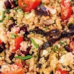 Salade de quinoa, pruneaux de Californie et féta
