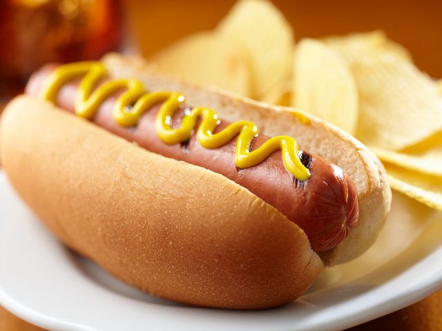 Quelle est la date de conservation pour la saucisse  hotdog?