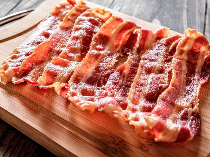 Quelle est la date de conservation pour le bacon cuit?