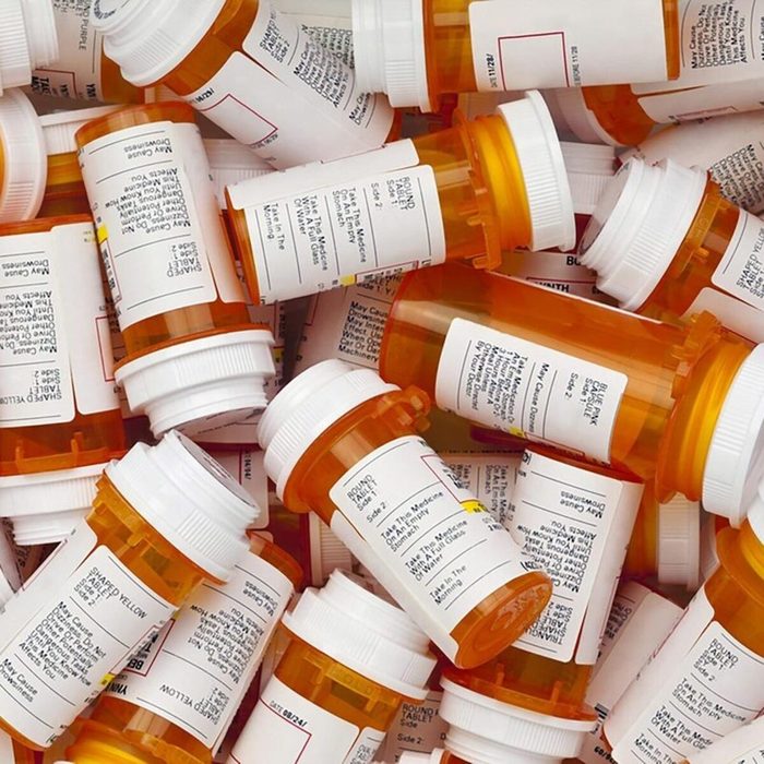 Les Signes Et Symptomes De Prendre Trop De Medicaments Pilules Prescription Flacon Ordonnance Generique Carre