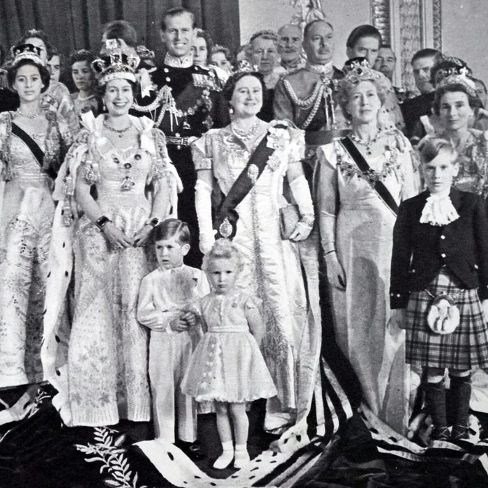 Les Petits Enfants De La Reine Victoria Reine Elizabeth