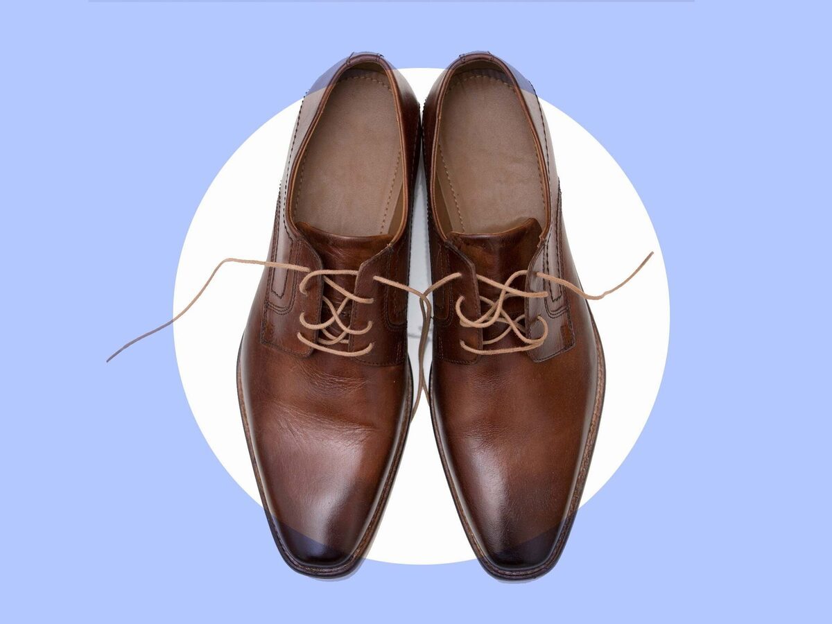 Entretien chaussure en cuir vernis : nos conseils pour nettoyer vos derbies