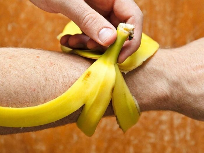 La peau de la banane ayant des propriétés anti-inflammatoires.
