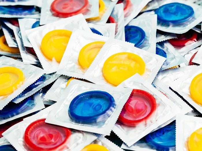 Porter Un Condom Colore Couleur Saveur Pour Prevenir Le Cancer Its Mts
