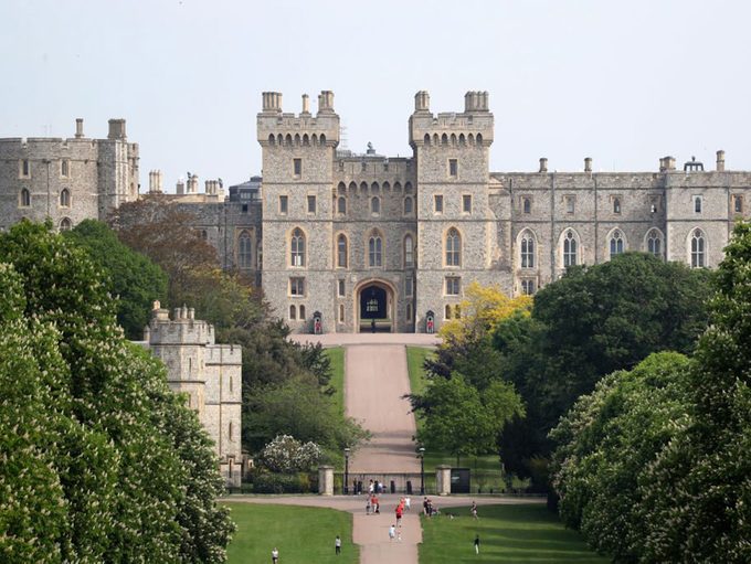 La tombe de la reine Elizabeth II se trouve au château Windsor.