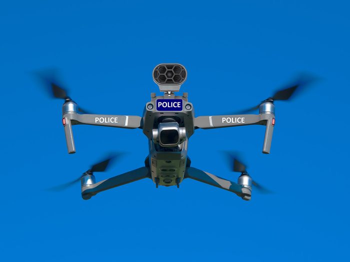 Drones de police.