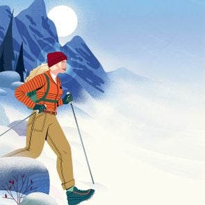 Avantages de s'entraîner: une illustration d'une femme qui fait du ski.