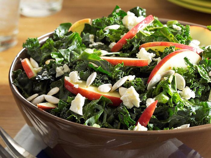 Recettes avec du kale: recette d'une salade de kale.