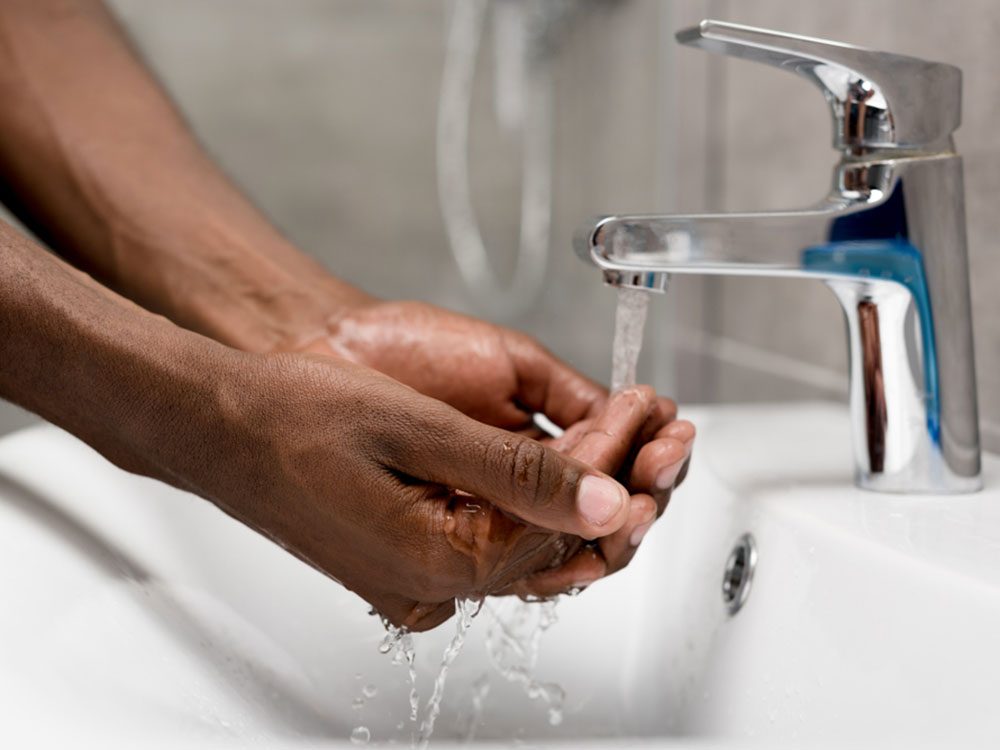 N’économisez pas sur le lavage des mains quand vous avez la grippe.